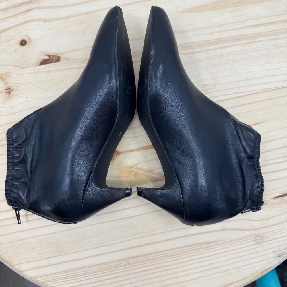 JEFFREY CAMPBELL Women's Black Zosia Kitten Heel Booties Elastic Ankle Sz 7.5